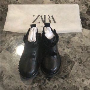 NWT Zara baby girl leather boots size 4 1/2